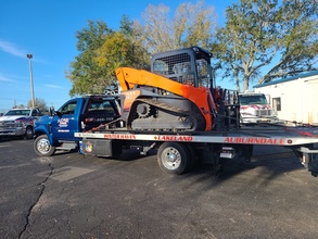 professional heavy equipment towing